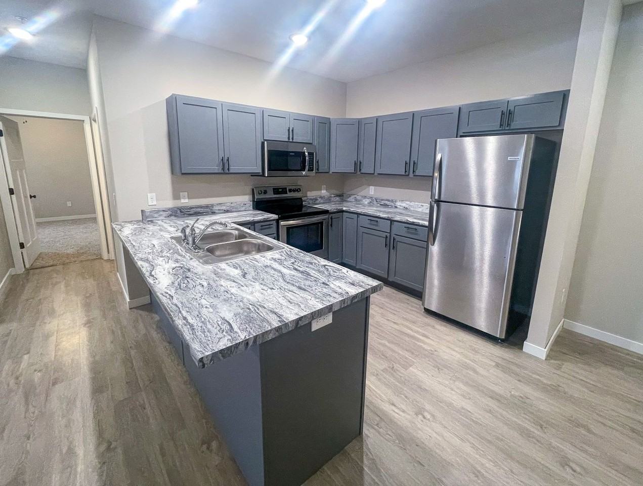 West Fifth Bldg. 05 - Photo 6 of 28