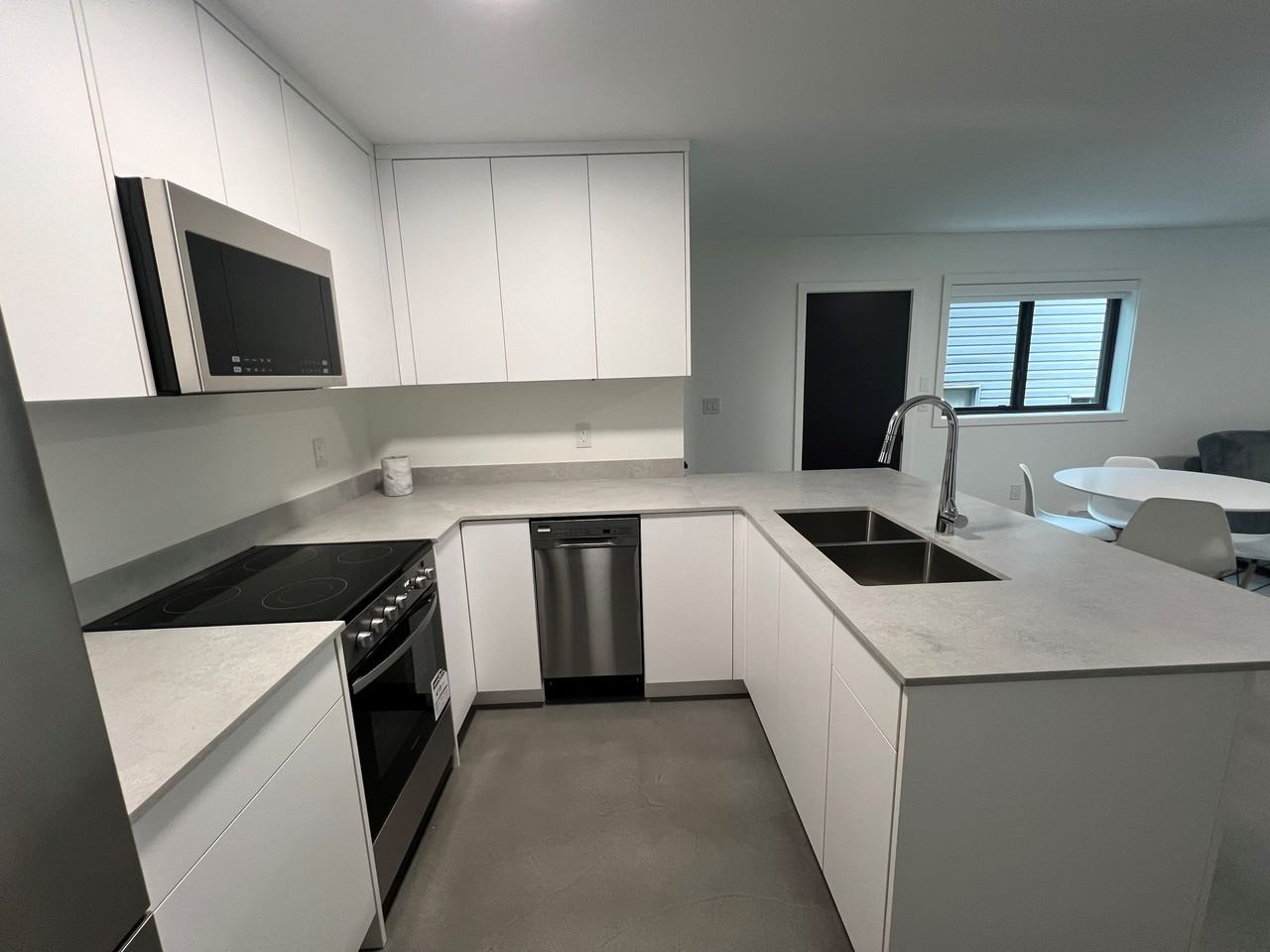 St George St & Seaforth Way - Photo 3 of 20