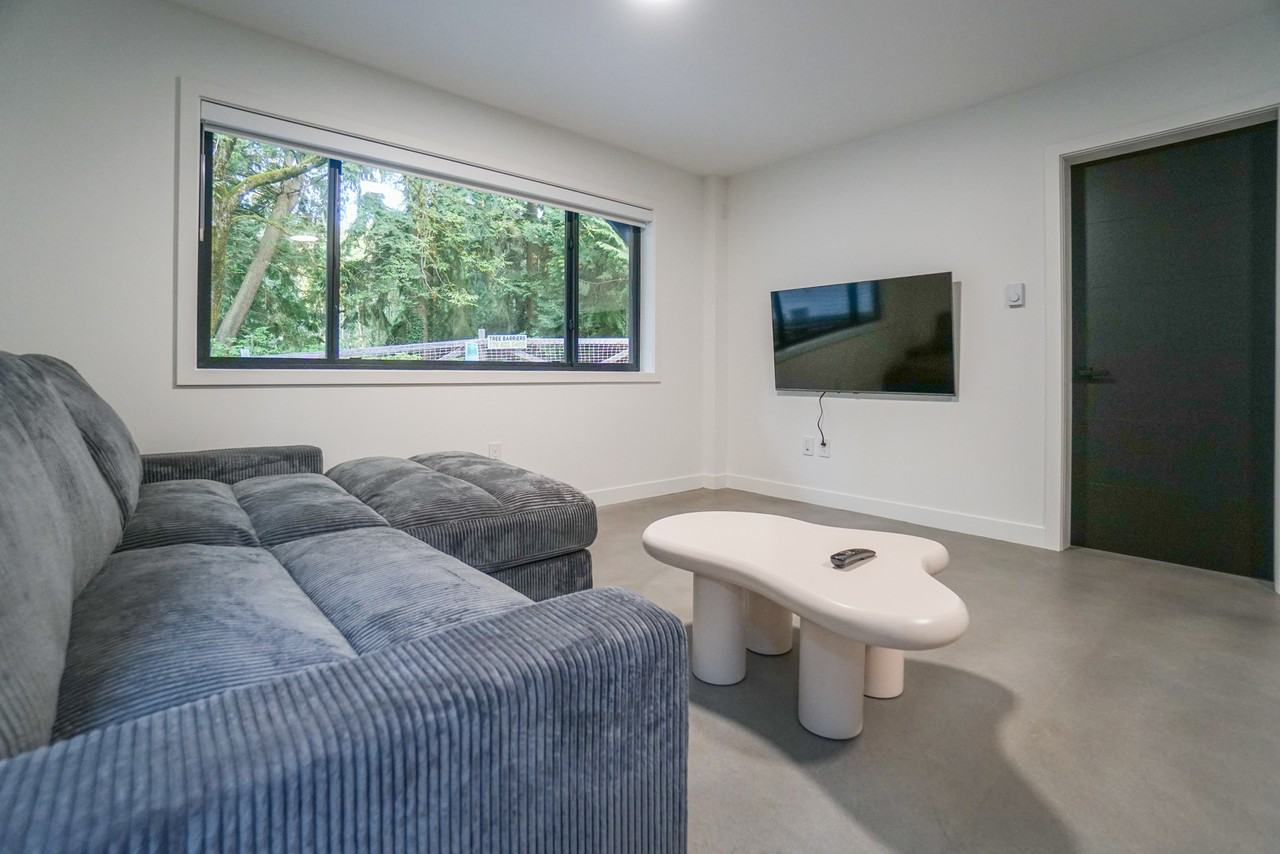 St George St & Seaforth Way - Photo 7 of 20