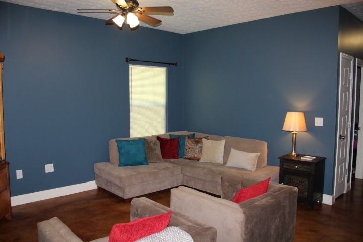 3049 Williams Rd - Photo 3 of 19