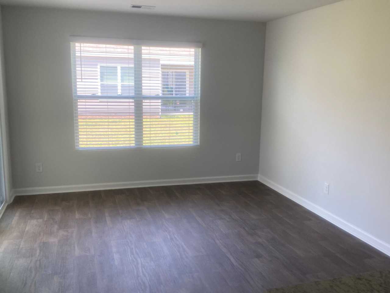 474 Coconut Dr - Photo 5 of 16