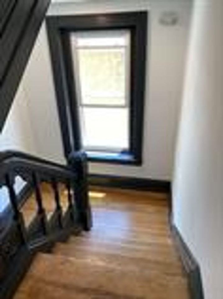 136 Main St #6 - Photo 4 of 19