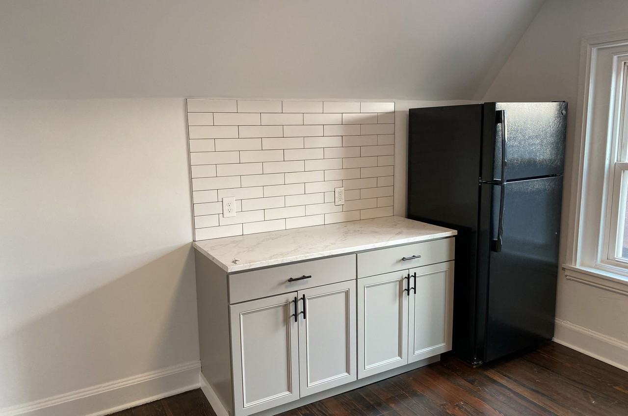 136 Main St #6 - Photo 7 of 19
