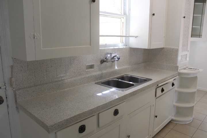 1563 9th Ave - Photo 2 of 13