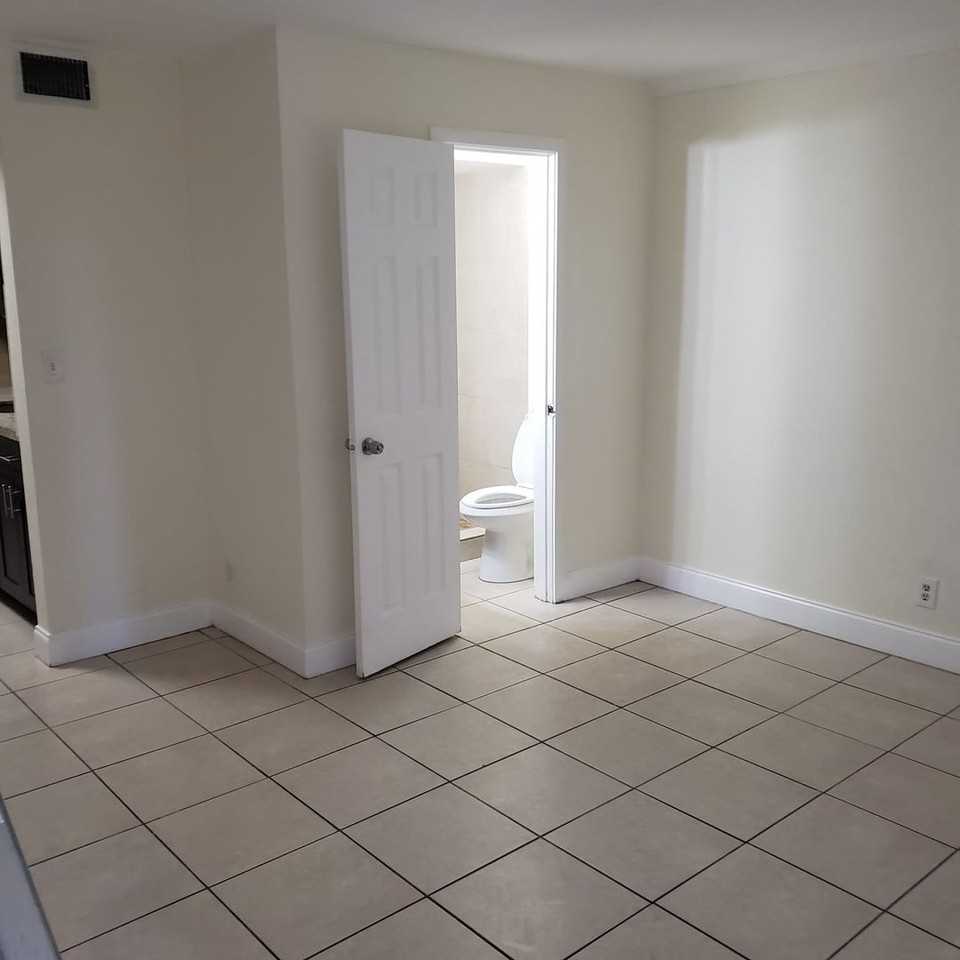 Twin Lakes - Photo 6 of 42