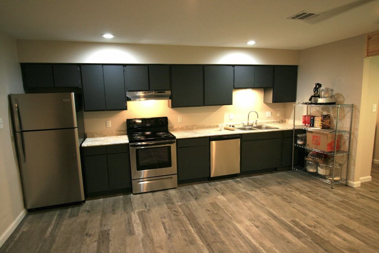 4203 Boyett - Photo 3 of 13