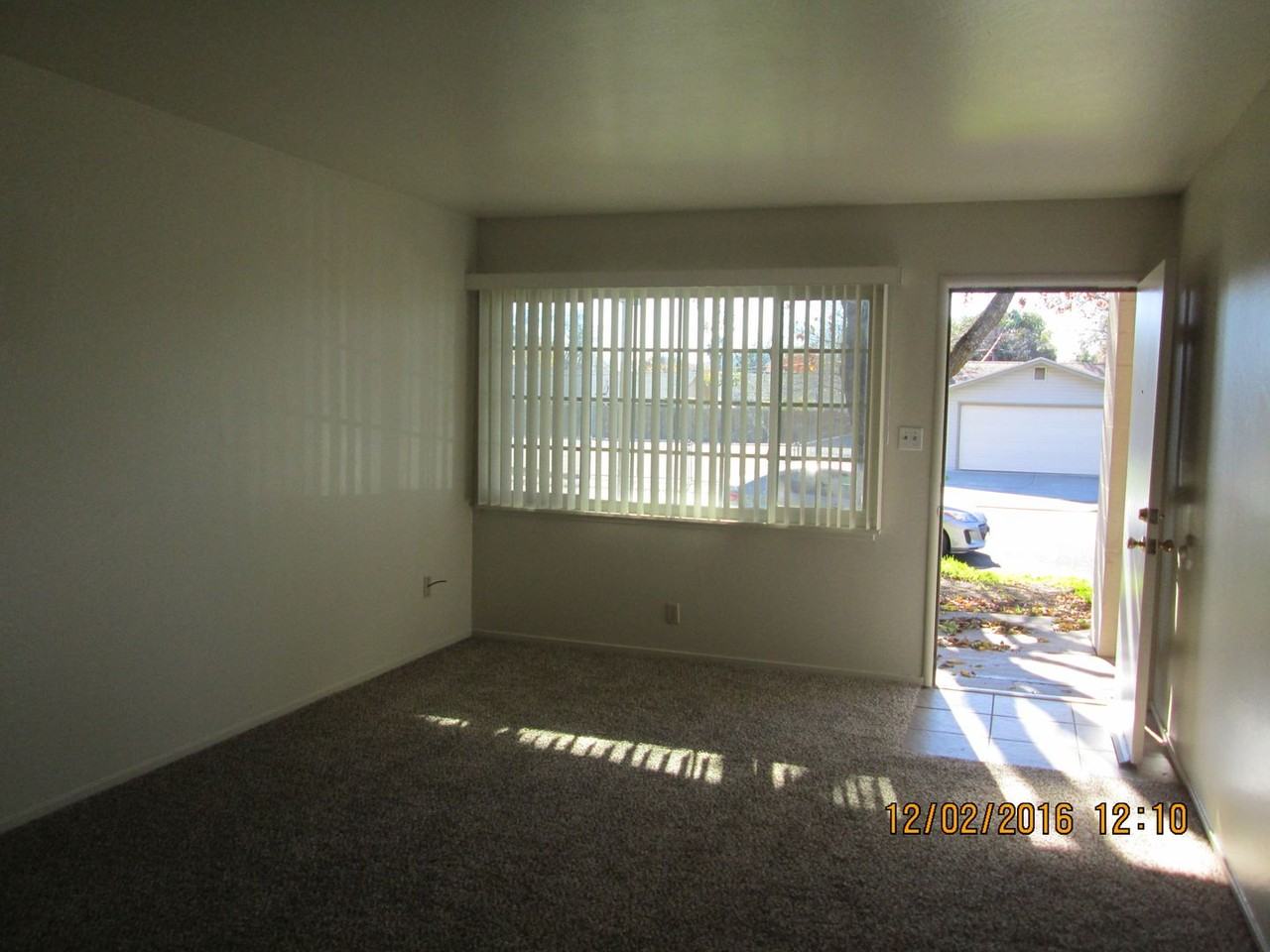 484 Fir St - Photo 2 of 8