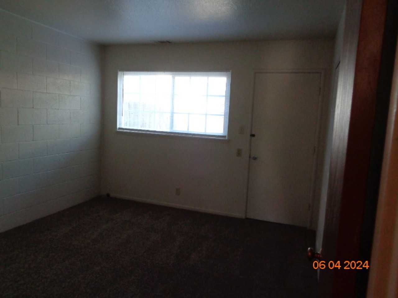 484 Fir St - Photo 7 of 8