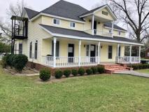 212 W Lee St - Photo 1 of 1