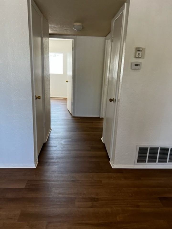 2553 - 13216 Mountain Rd NE - Photo 3 of 9