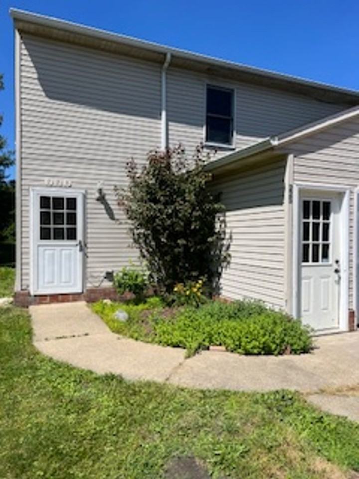 223 Coulter St - Photo 2 of 13