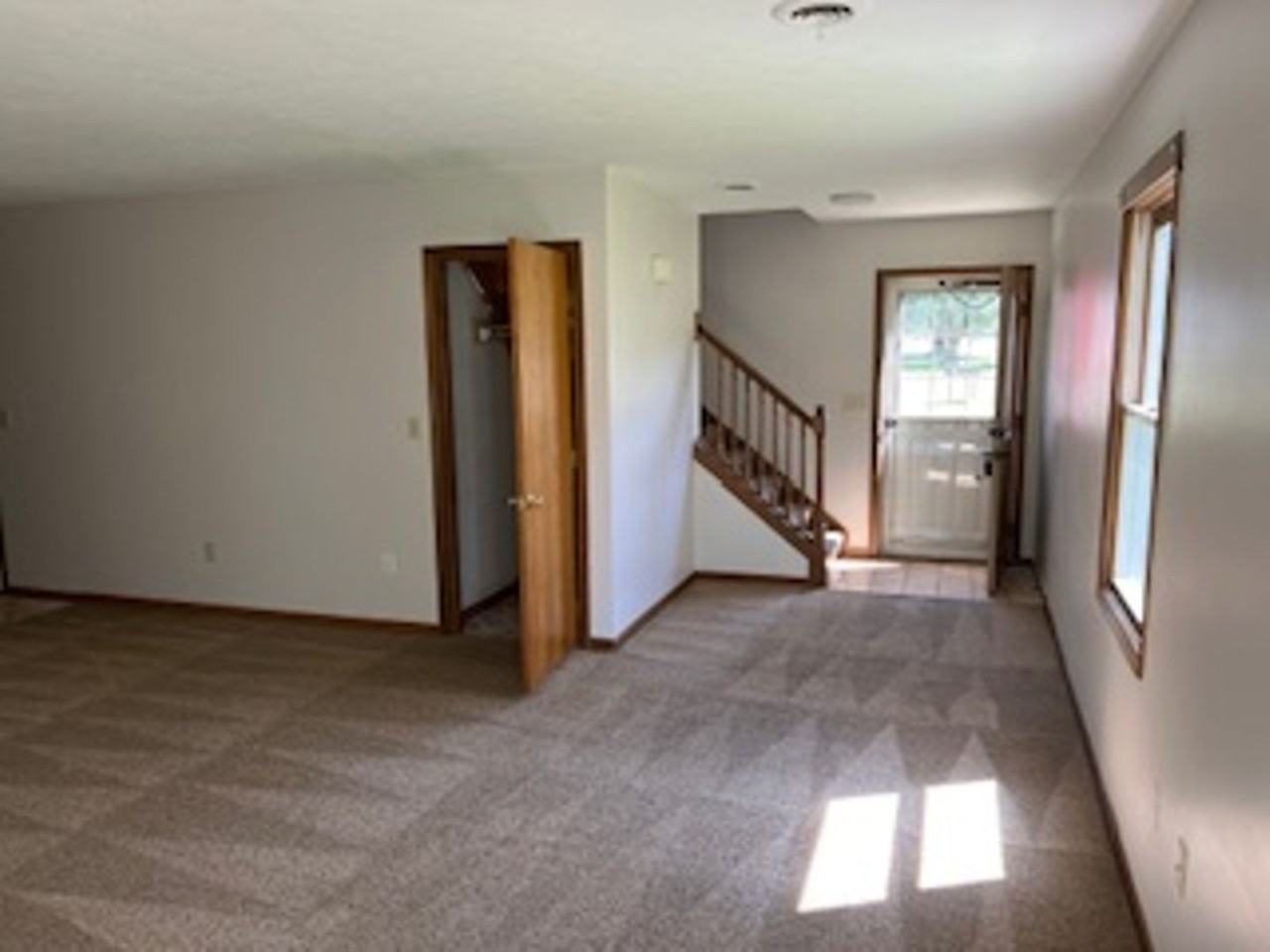 223 Coulter St - Photo 3 of 13