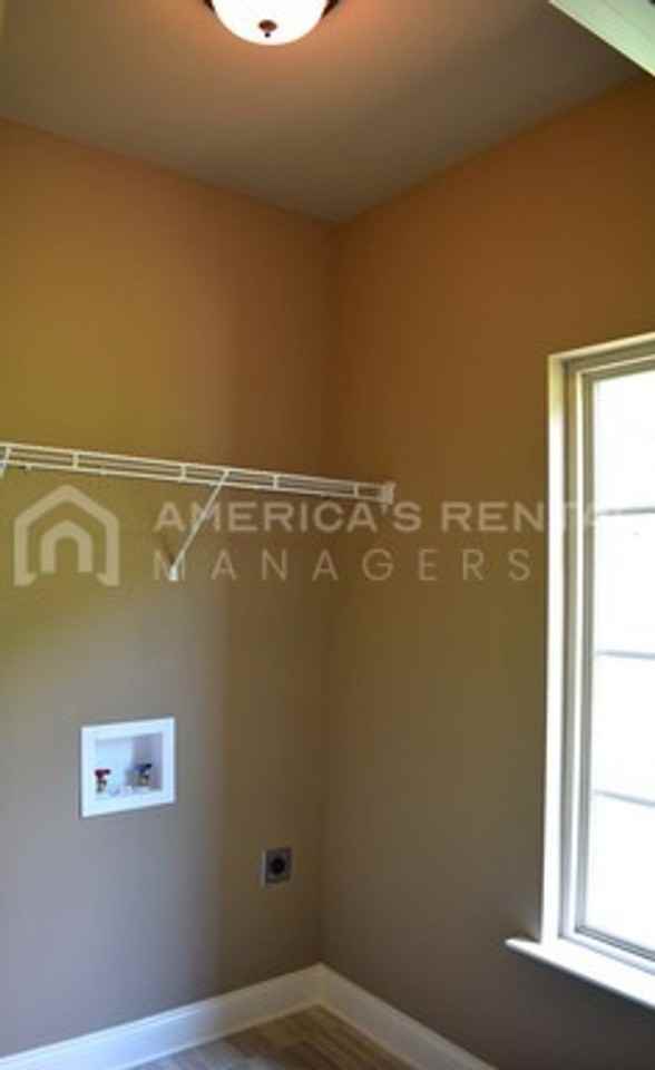 3764 Creek Side Way - Photo 6 of 34
