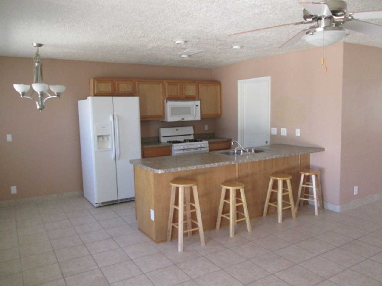 1233 Stutz Dr Ne - Photo 3 of 14