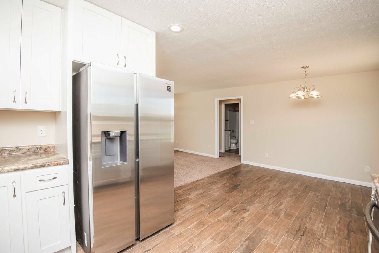 7206 Della Dr - Photo 7 of 35