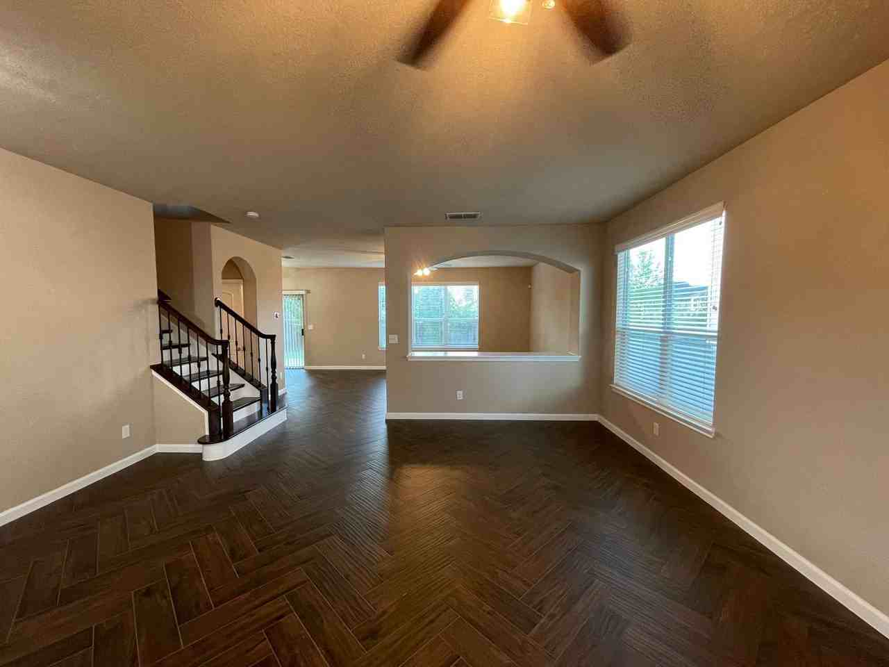 9614 Copper Est - Photo 4 of 20