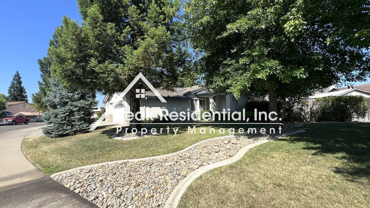 8042 Clanfield Way - Photo 4 of 5