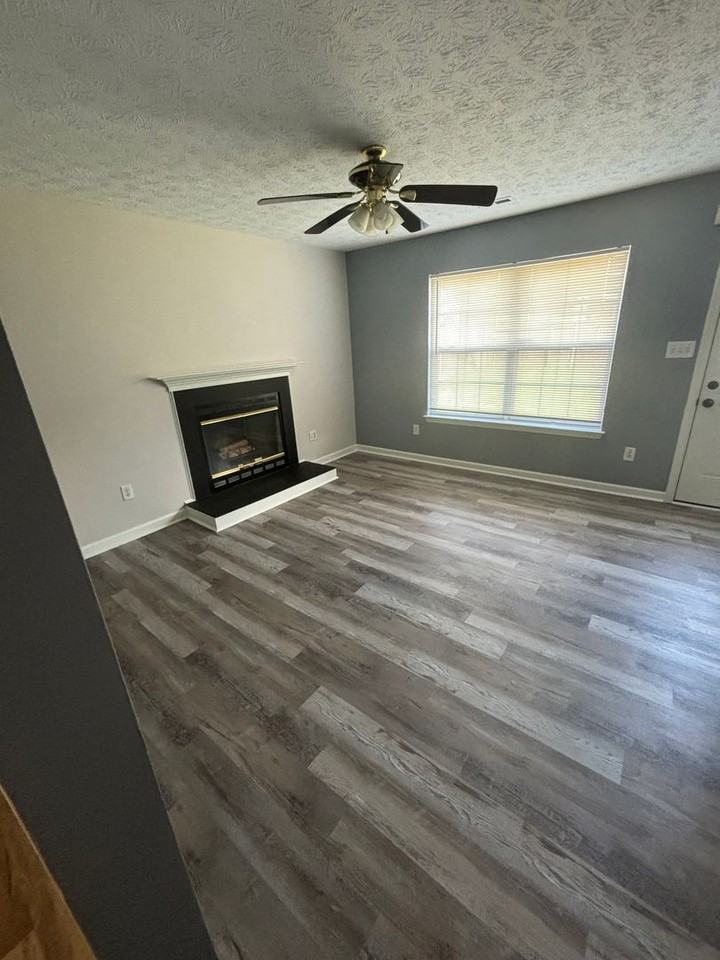 722 Kings Ridge Dr - Photo 3 of 18