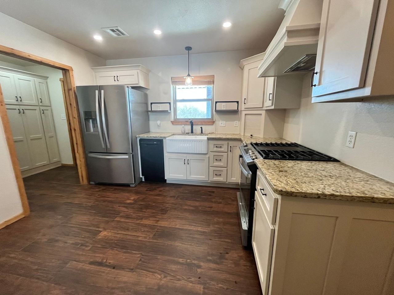 9577 Choate Prairie Rd - Photo 6 of 24