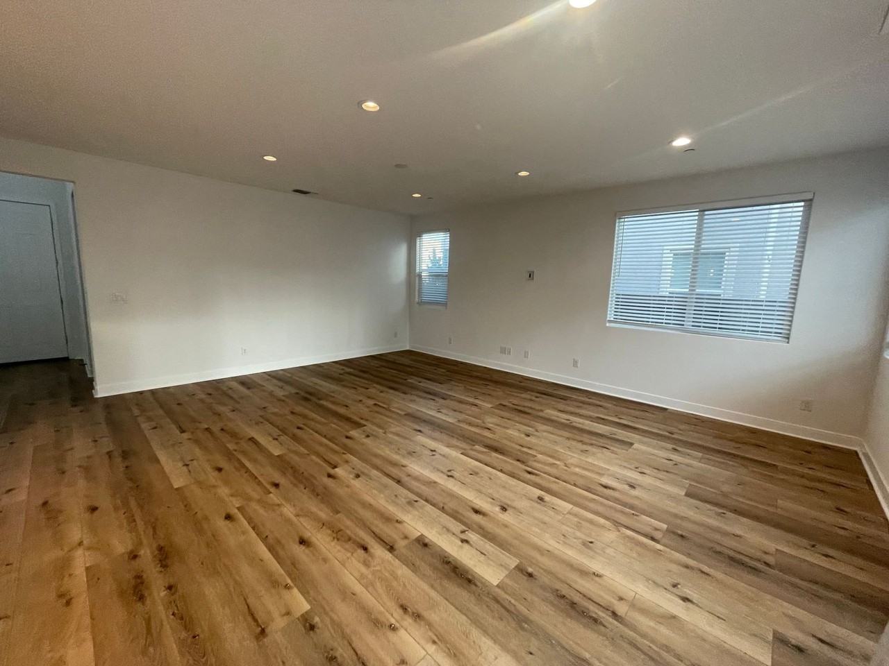 625 Dahlia Dr - Photo 2 of 17