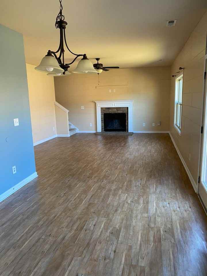 38 Churchhill Dr - Photo 3 of 20