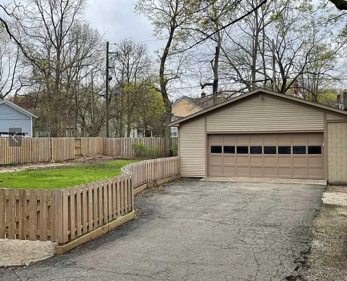 303 Woodward (311 - Photo 2 of 27