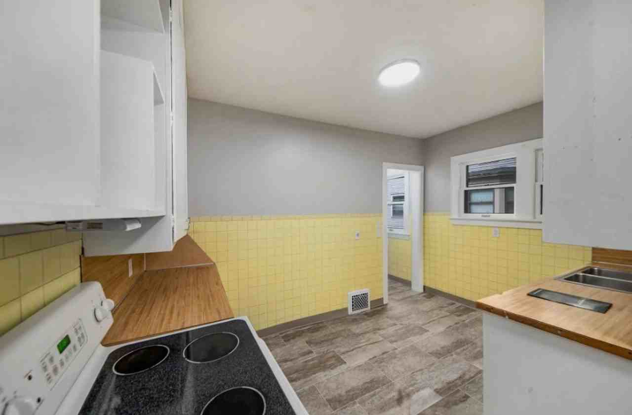 208 Woodward (Hillside Village LLC) - Photo 3 of 25