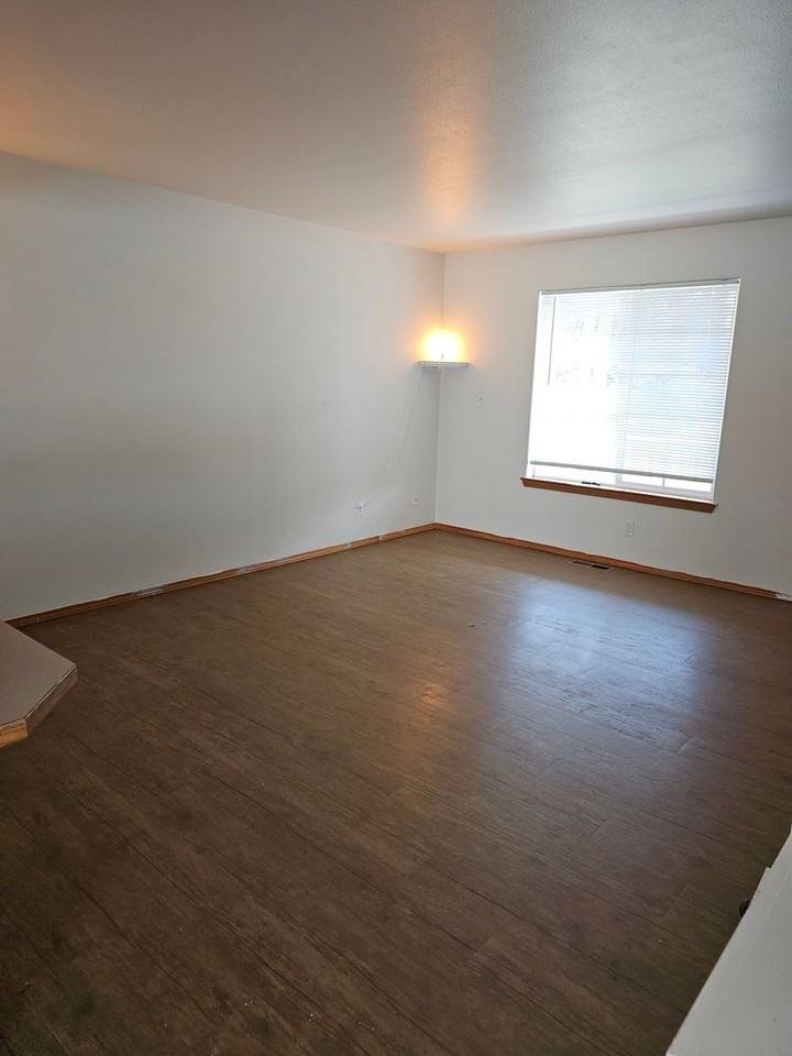 443 E Dragonfly Dr - Photo 5 of 18