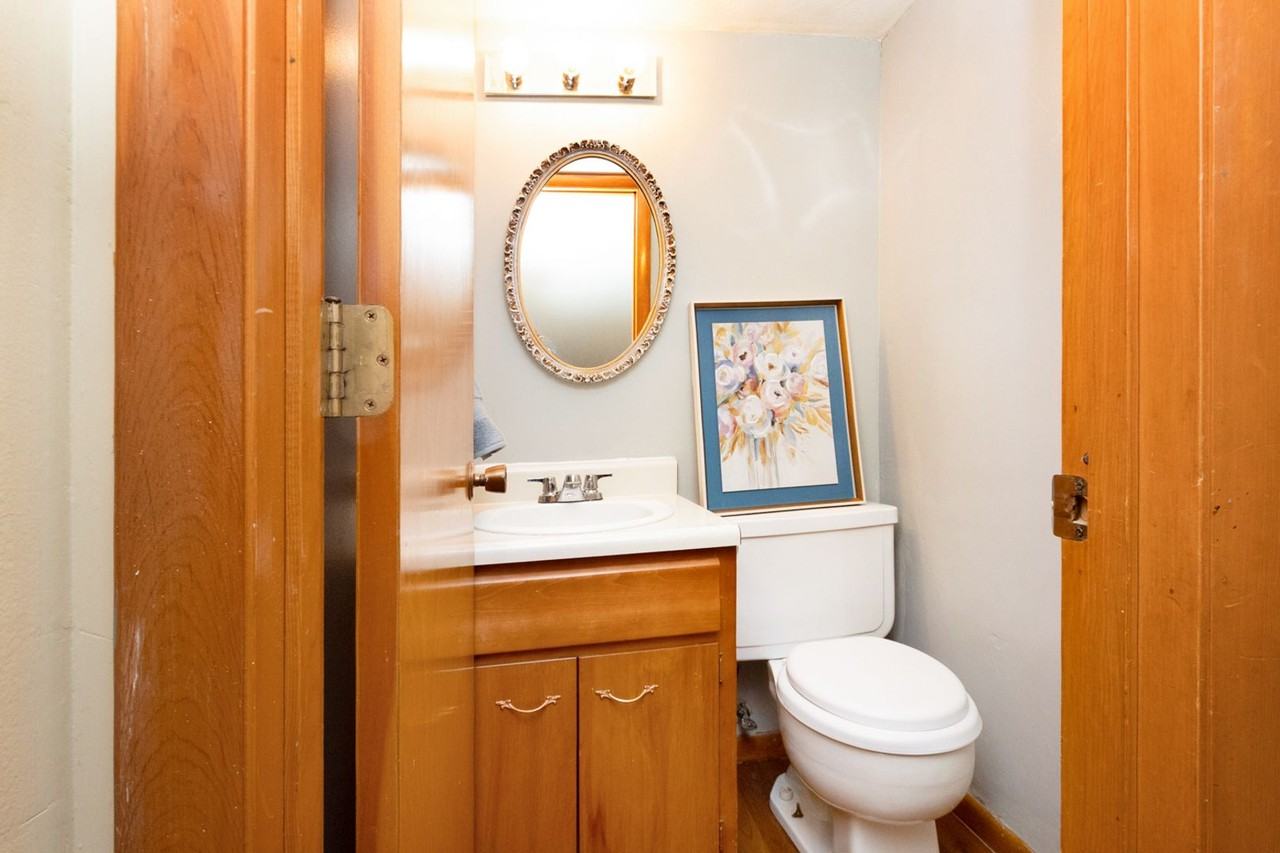 403 Research Dr - Photo 5 of 30