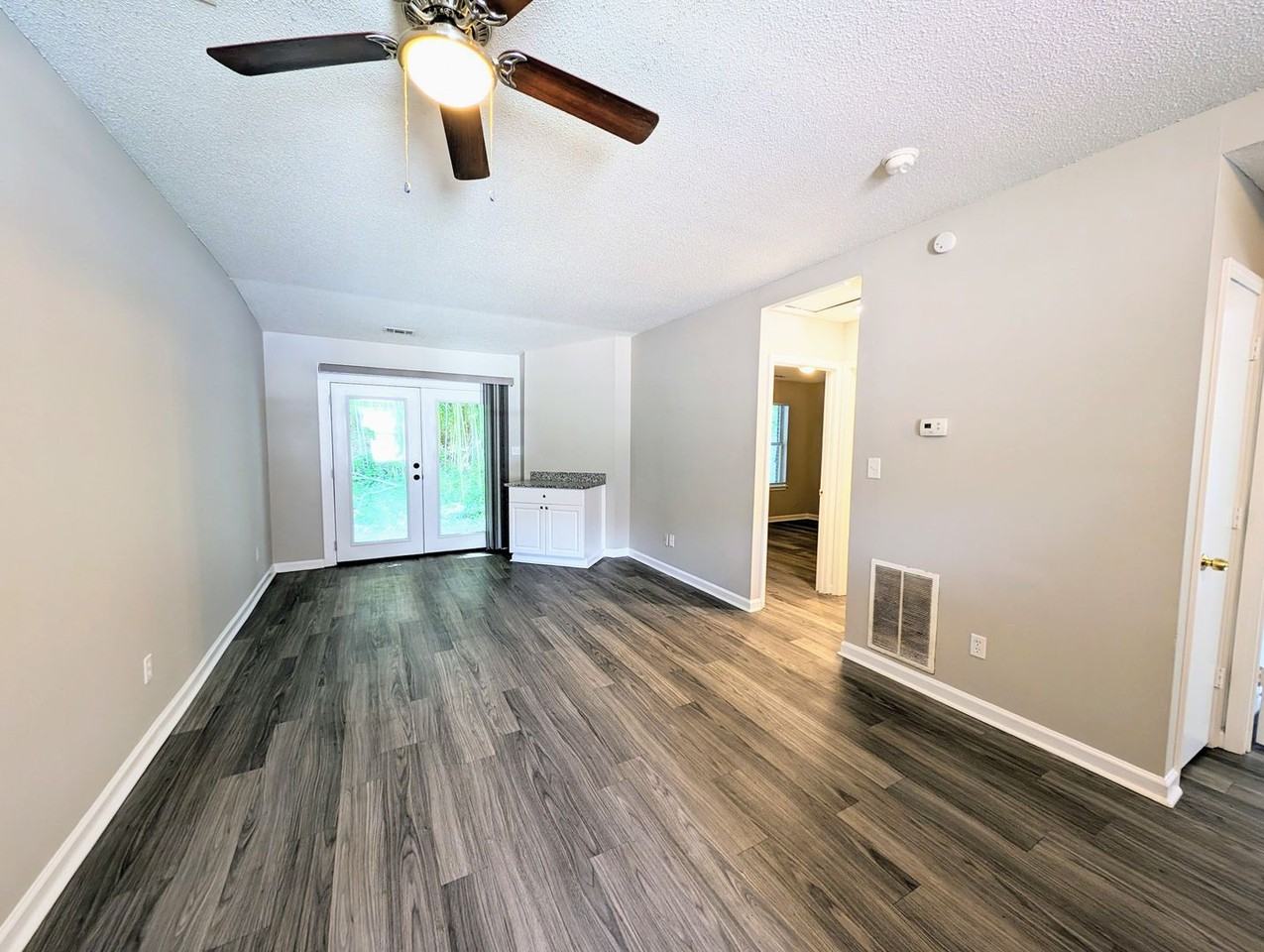 1917 Tischer Road - Photo 4 of 12