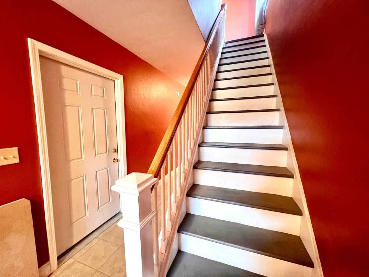 1020 Duss Avenue - Photo 2 of 22