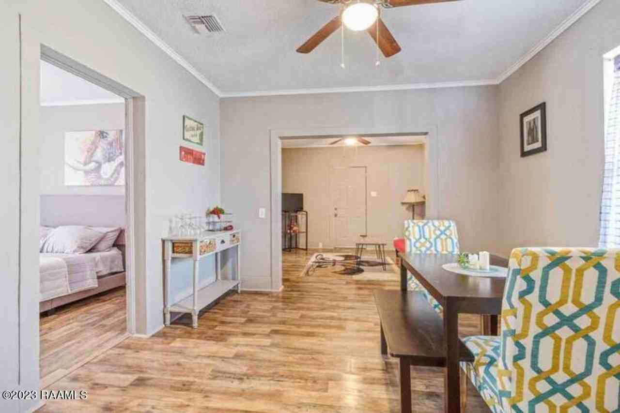125 Taylor St - Photo 3 of 11