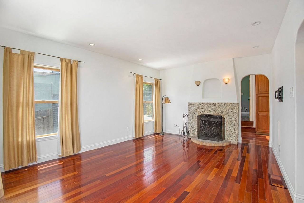 3419 Birdsall Ave - Photo 3 of 12