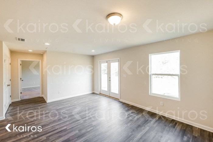 26 Brandons Ct - Photo 2 of 15