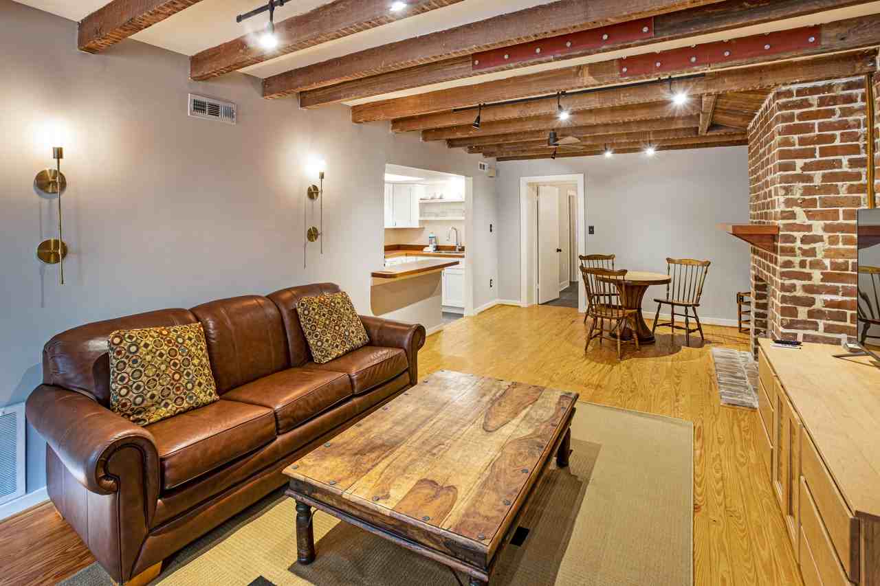 220 E Taylor St - Photo 3 of 21