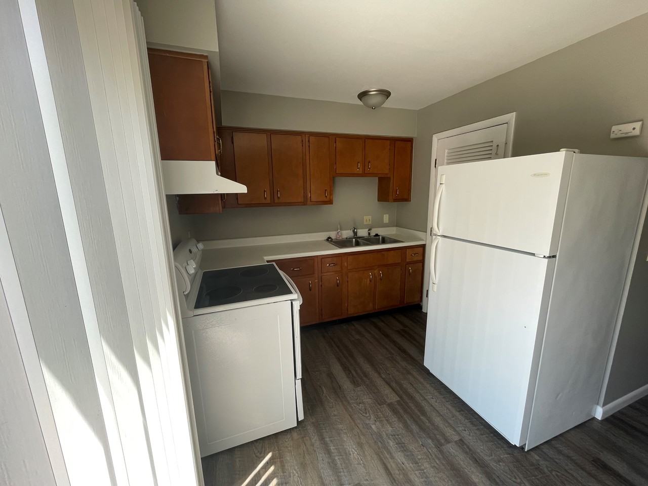 540 Thoma Pl #C - Photo 7 of 19
