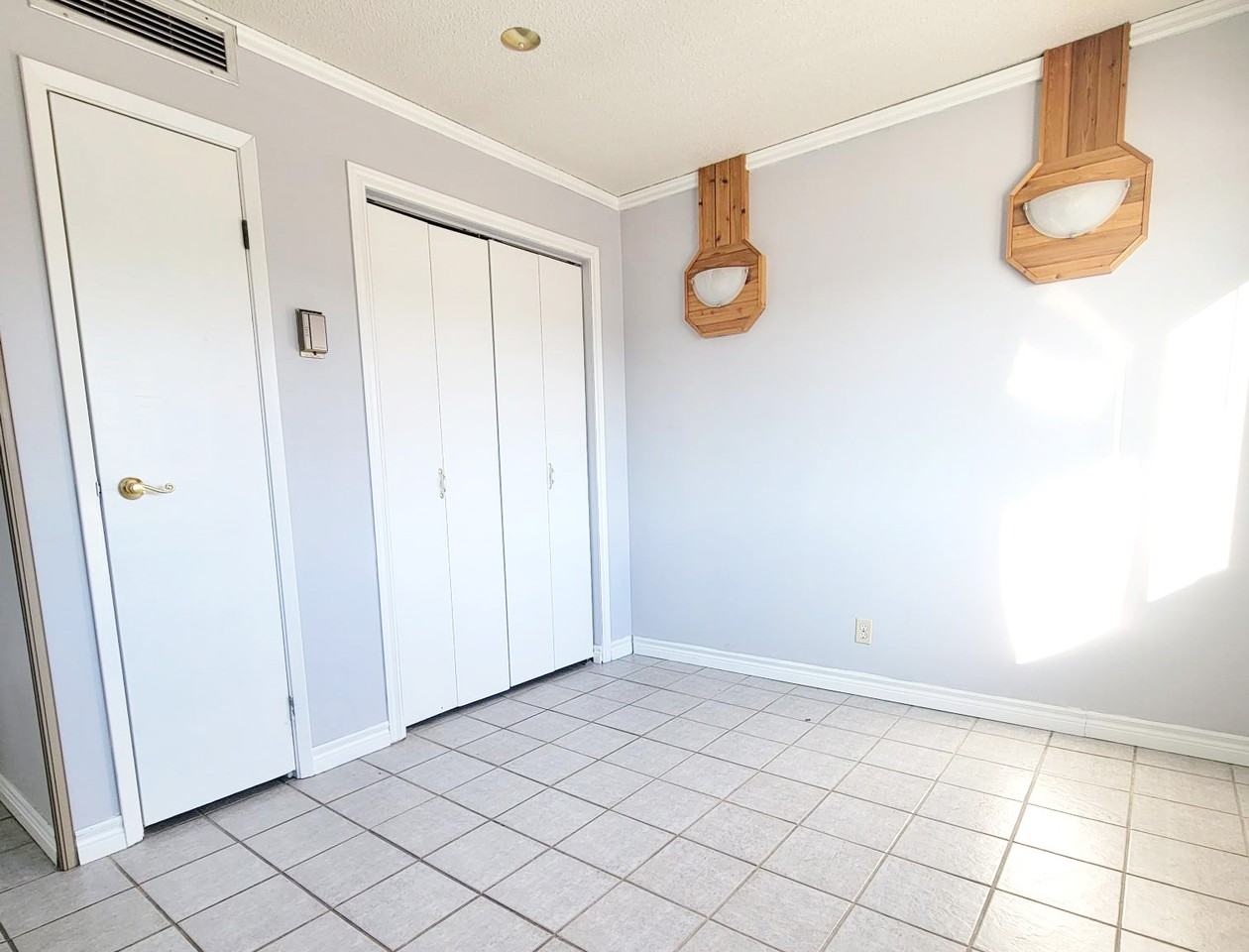 Hammond Tower - Photo 3 of 8