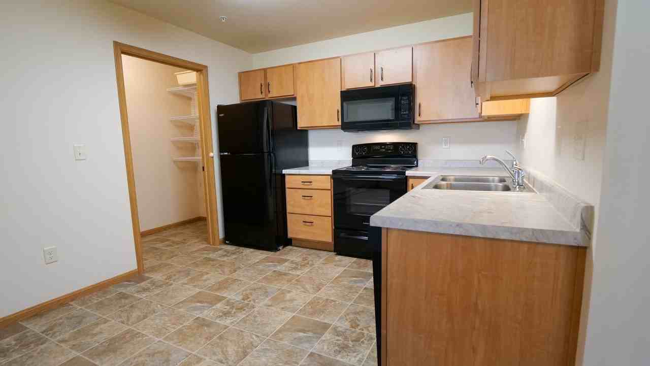 South Ridge Apartments - Photo 2 of 29