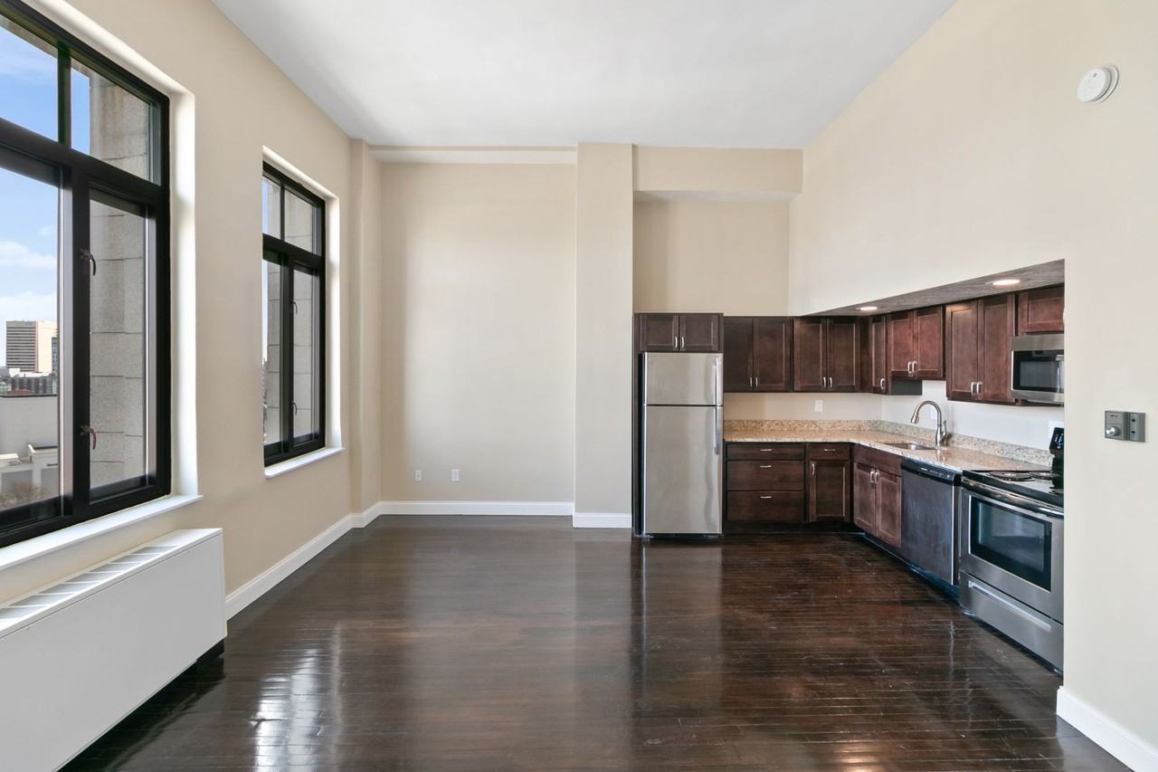 Fyfe Apartments - Photo 4 of 50