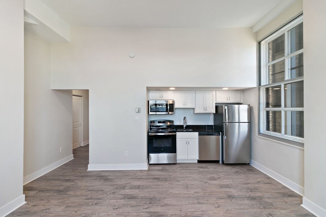 Fyfe Apartments - Photo 3 of 50
