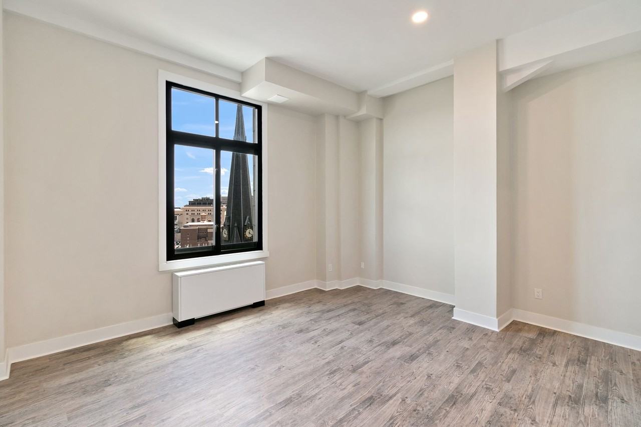 Fyfe Apartments - Photo 5 of 50