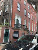 featured image of 203 E York St