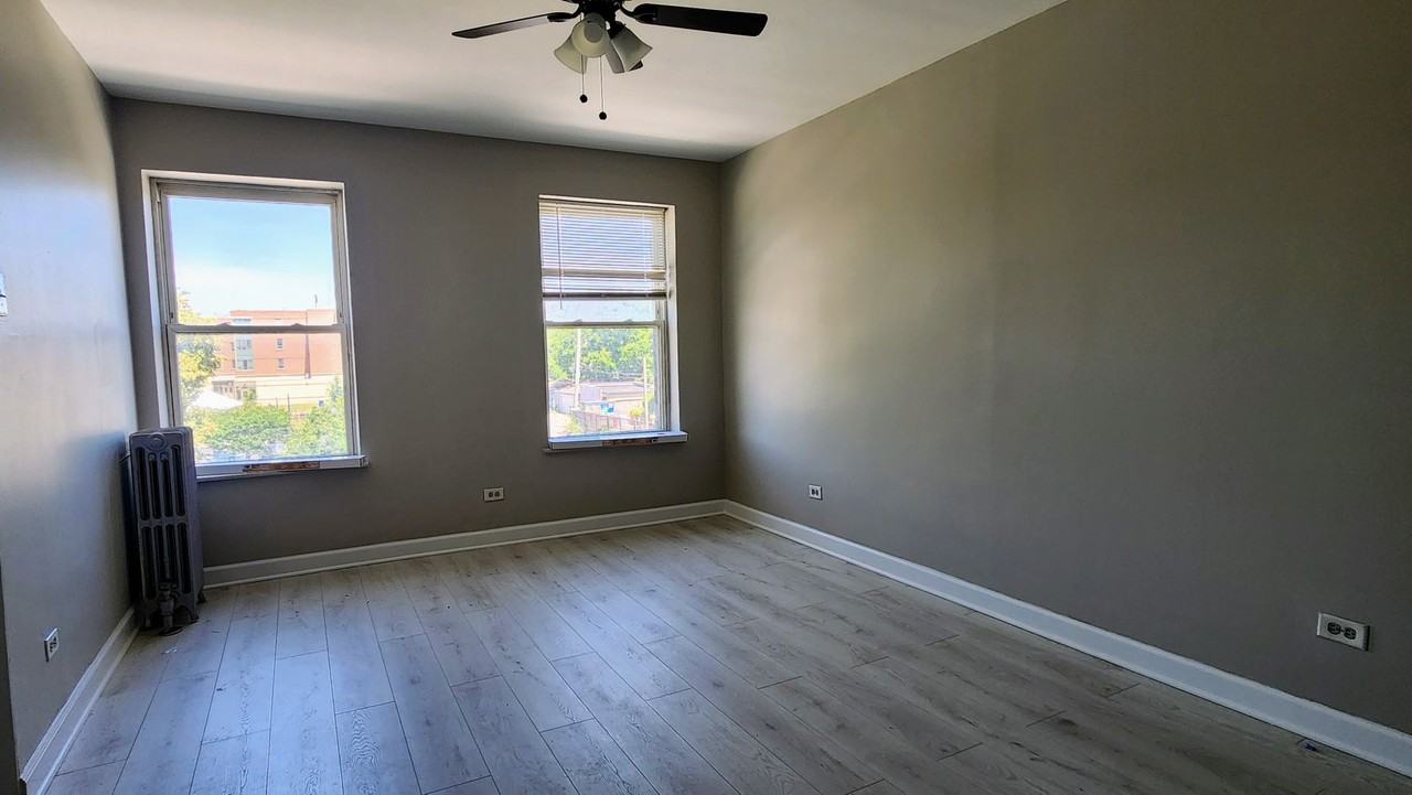 4764 N Virginia Ave #207 - Photo 3 of 5