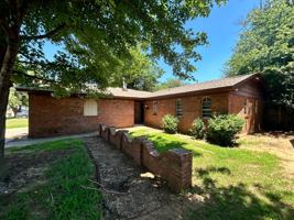 featured image of 602 Royal Ave