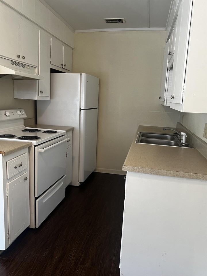 1620 South H - 1 #1 - Photo 4 of 12