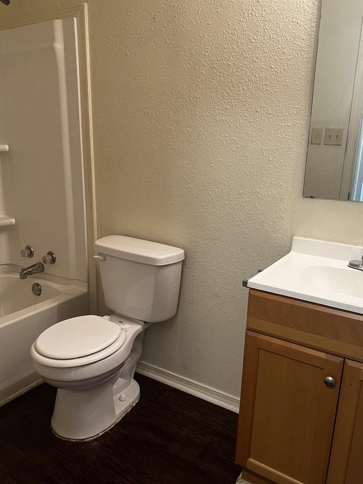 1620 South H - 1 #1 - Photo 5 of 12