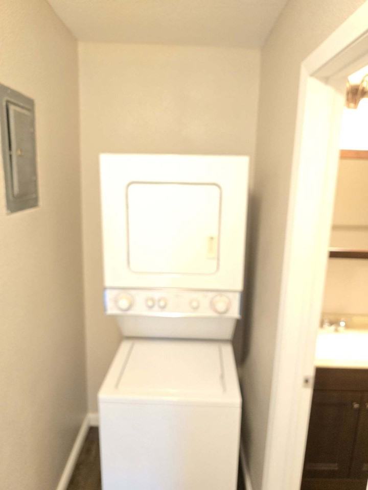 613 Carrie Ave #613 - Photo 5 of 8