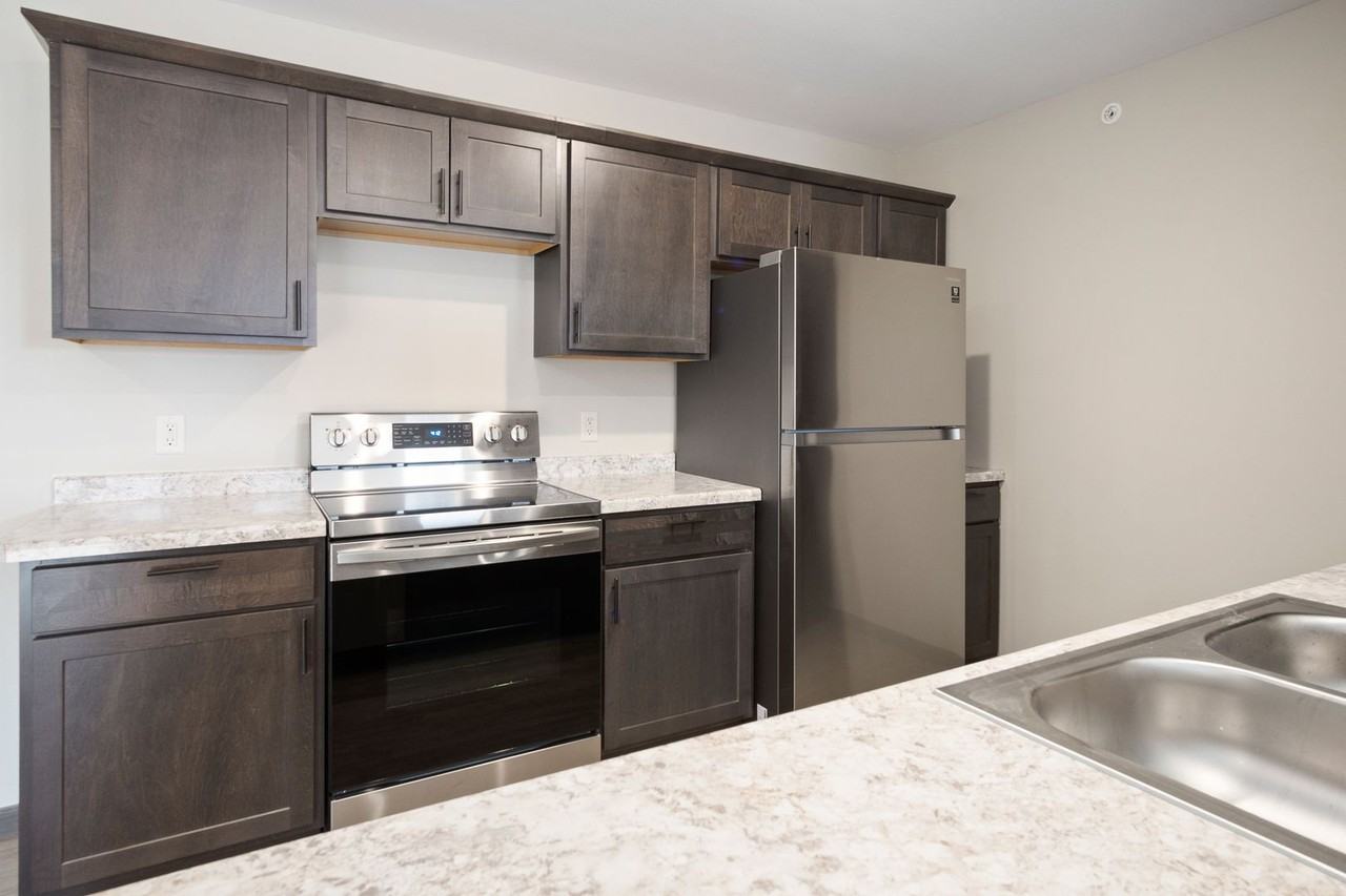 Peregrine Bldg. 03 - Photo 7 of 28