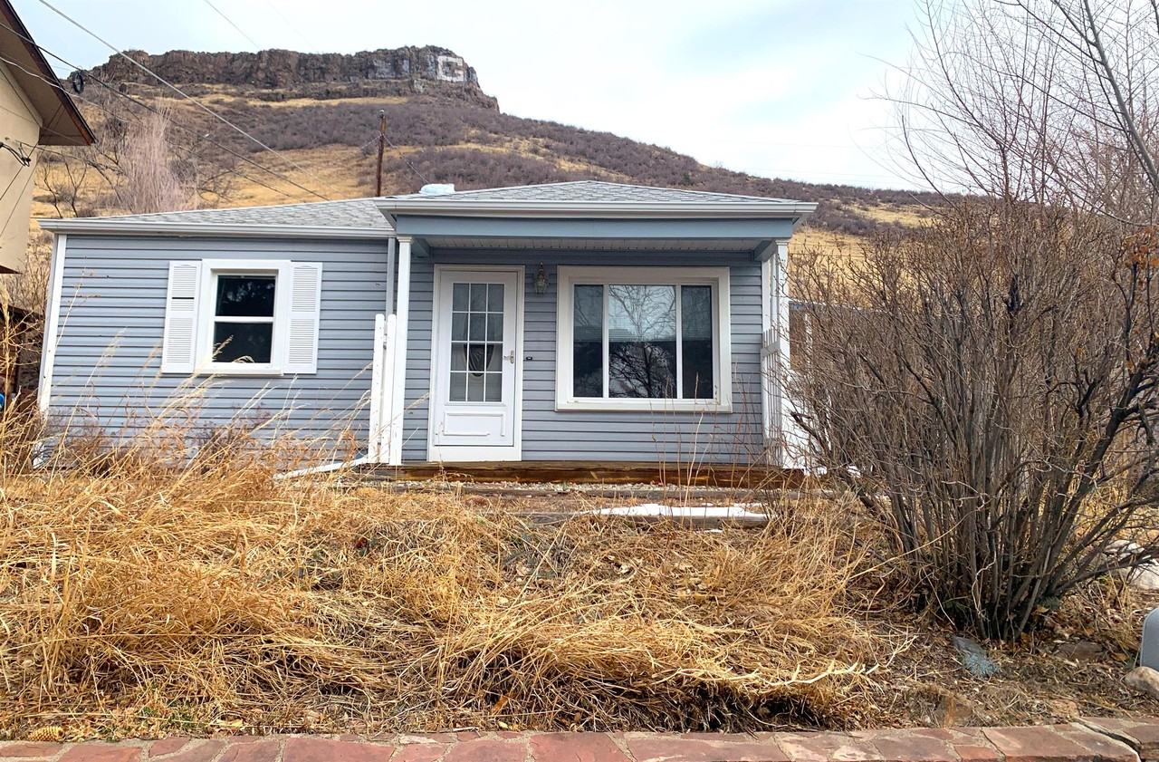 2201 Table Dr - Photo 2 of 13