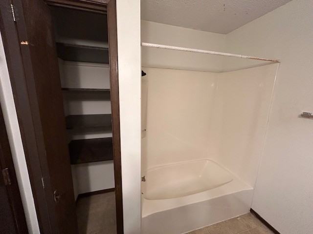1415 N Main St #2 - Photo 4 of 8